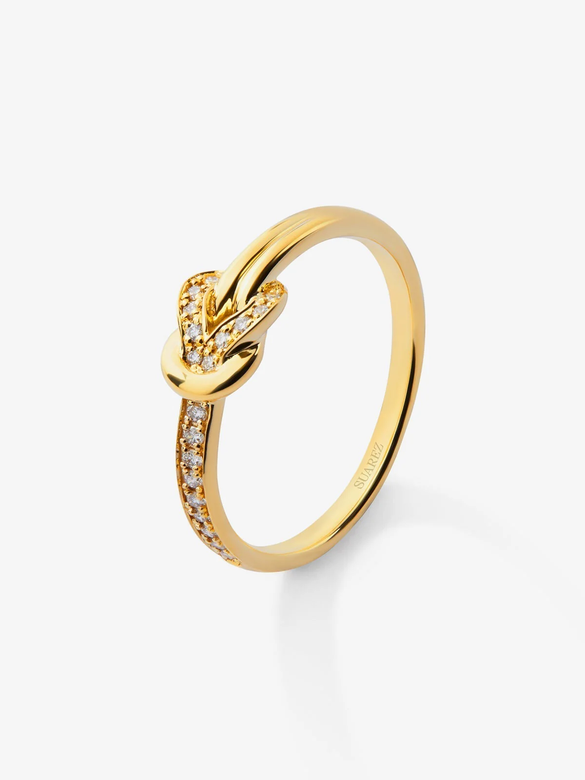 Anillos de oro amarillo con diamantes